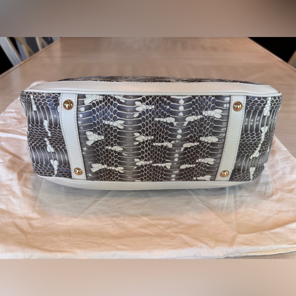 Salvatore Ferragamo Betulla Python Snakeskin Leather Gancini Chain Tote Bag - Picture 3 of 16